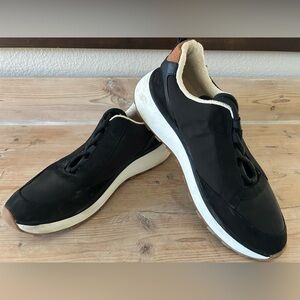 Nordstrom Rack Women’s Black Athletic Shoes-Sz 8